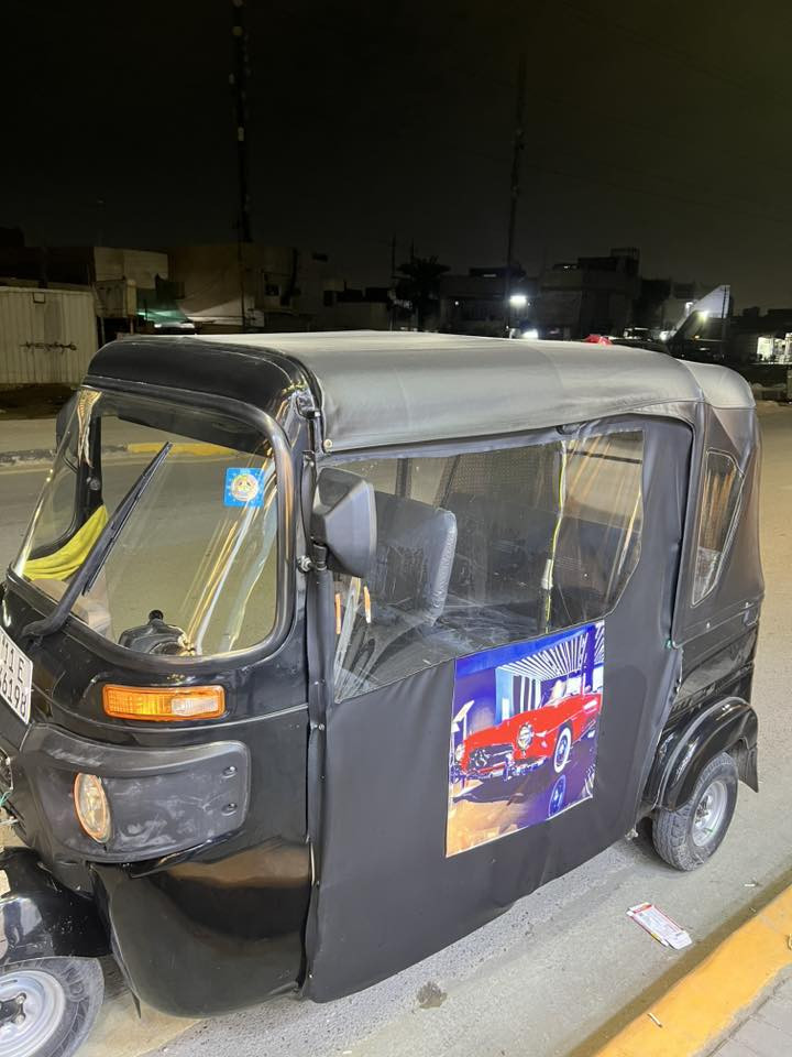 تكتك اسود 
مديل 2022 / 7
لوحتين نكليزي
رقم بغداد
التكتك بيها طخه خفيفه على كد إصبعين ومرشوشه ما مبينه نهائيا 
بوشة وبستم شركة 
السعر 9 وبيها مجال 
كلش متوازي على بيعتها
مكاني بغداد الدورة 
***********
