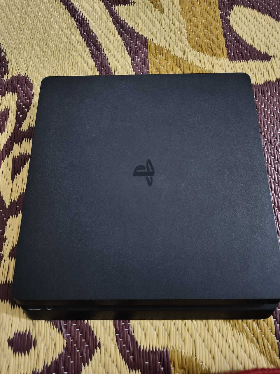 🎮 بلايستيشن 4 (PS4) مهكر – جاهز للعب مباشرة! 🔥
الجهاز نظيف ويعمل بكفاءة ممتازة، التهكير شغال بدون مشاكل.
✅ يشغل ألعاب كثيرة بدون الحاجة لشراء كل لعبة.
✅ مع جميع ملحقاته وجاهز للتجربة قبل الشراء.
وبسعر 260الف فقط 
مع وجود 4 ألعاب قوية مع الجهاز
العنوان : النجف الاشرف حي الميلاد


**إذا كنت صاحب هذا الإعلان وتريد حذفه لأي سبب، رجاءا أرسل رسالة إلى الدعم الفني**