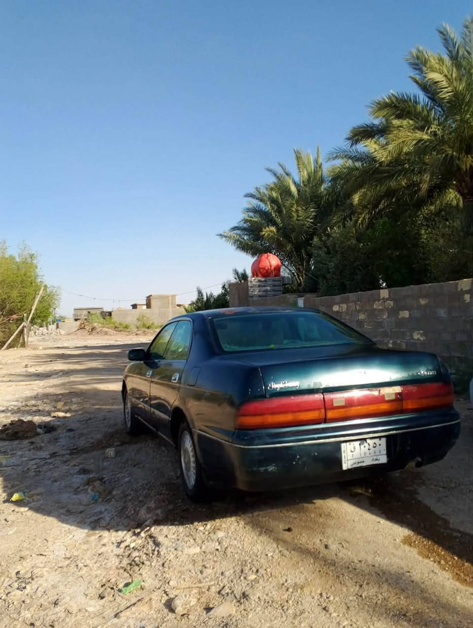 السلام عليكم بطه  متصل للبيع المديل 1993  رقم بغداد 
لون زيتوني  مكينه ٢٥٠٠ وكير مكفولات صدرها  تمام تخم تاير 
التبريد الكمريسر عاطل  بيه طخه بالجاملغ الخلفي  والباقي مكفول بلاديه  مكاني الكوت السعر 40 وبيه مجال 
الاتصال الرقم  ‭٠٧٧٢ ٣٩٢ ١١٧٥‬
