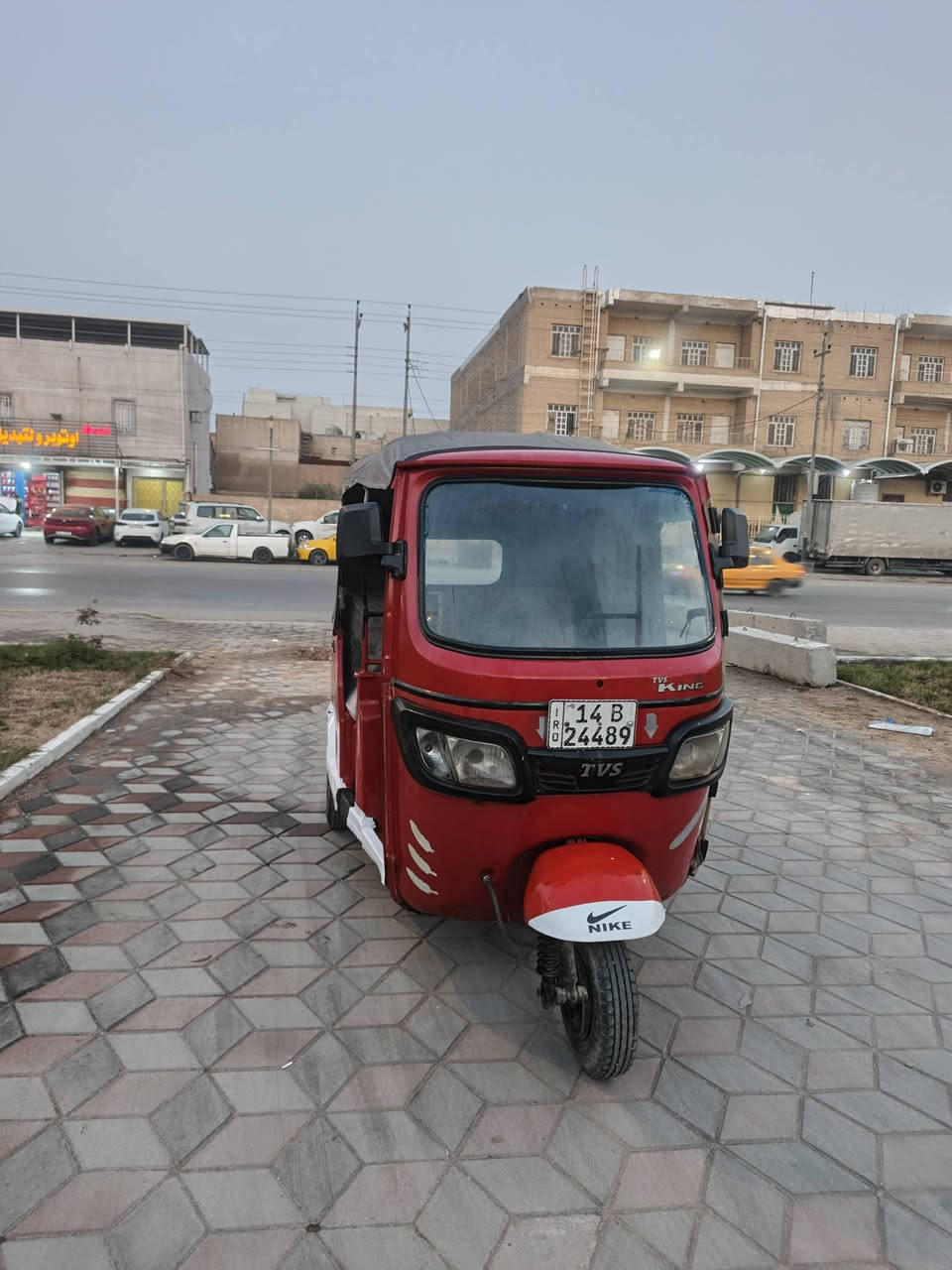 السلام عليكم تكتك البيع مديل 18 تكتك جاهزه كلشي ماناقصه تكتك رقم وسنويه السعر 4و 500 وبيه مجال مكان البصره الحيانيه شارع 60📍
وهاذ رقمي ***********
 تكتك رقم وسنويه�
