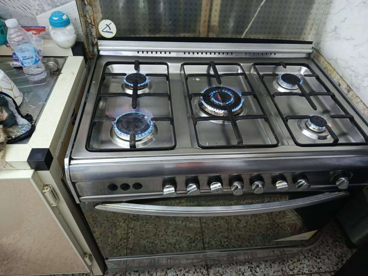 للبيع قياس 60×90


**إذا كنت صاحب هذا الإعلان وتريد حذفه لأي سبب، رجاءا أرسل رسالة إلى الدعم الفني**