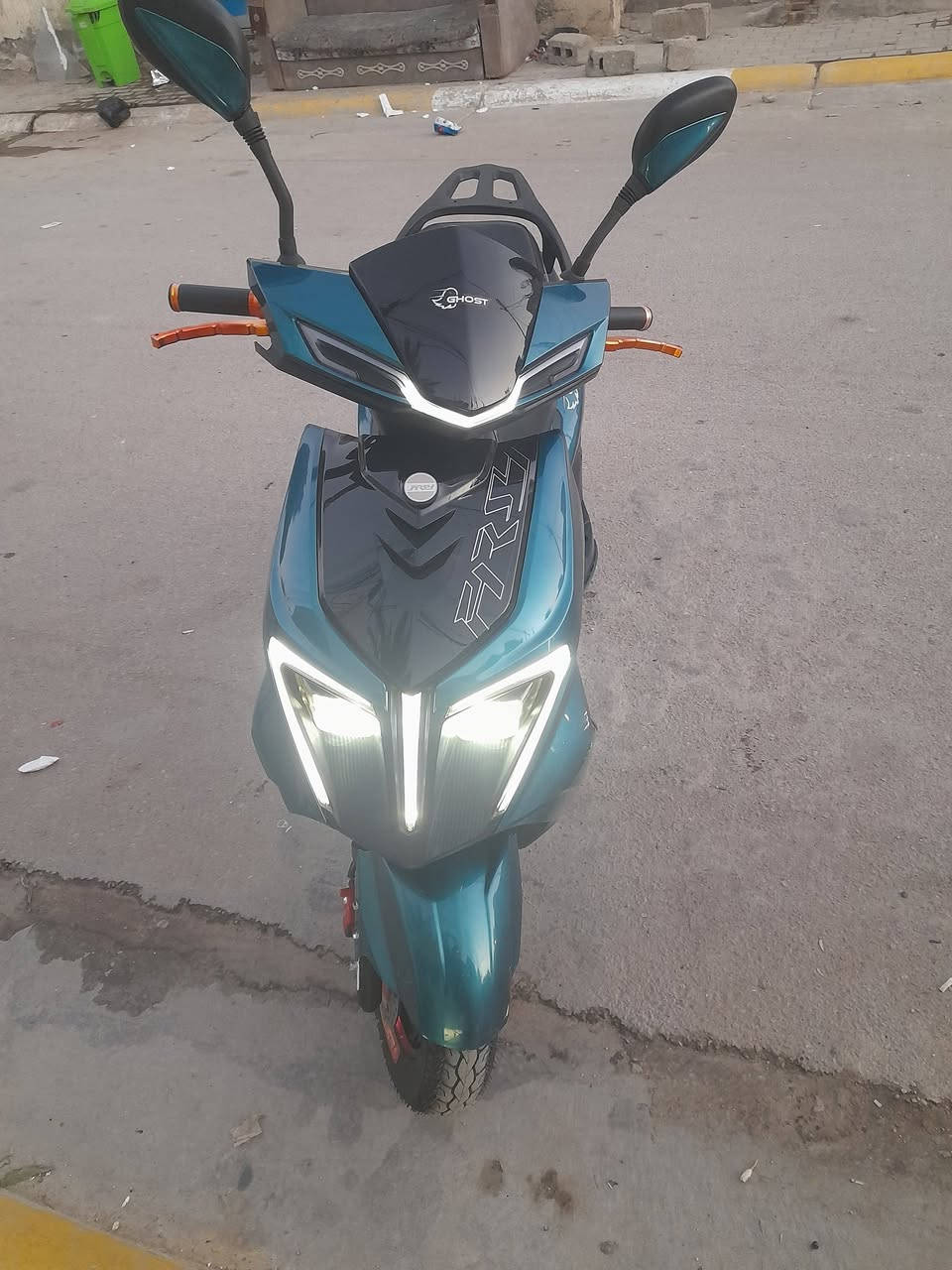 دراجه سكنس مكفوله من كلشي وصل معرض بيها نضافة 98/100 ريموند تشغيل عن بعد سويجين بيها كل نقص مابيها سعر 700 
عنوان كربلاء سناتر 
***********
