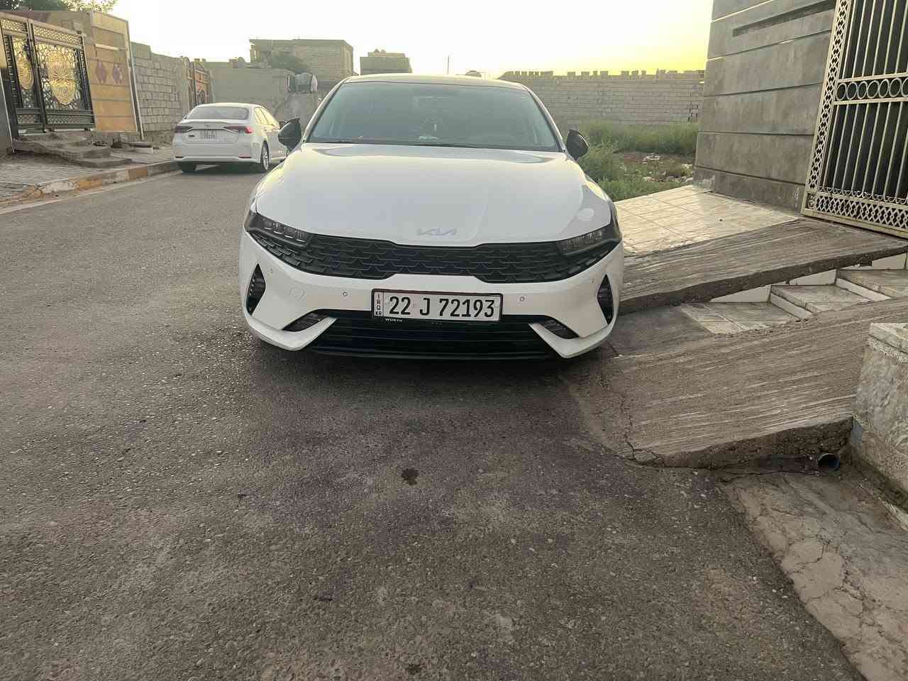 السلام عليكم
Kia K5

2023 
خليجي كفاله

شركه نم 
رقم اربيل باسمي 
بنوراما 
بصمه + بصمه ابواب
محرك 2000 دوش
كرسي كهرباء
كراسي جلد
شاشه 
كامره خلفيه
حساسات
هندربيك بصمه
انضمه قياده 
ماشيه ٤٨ الف 
تحكمات ستيرن جهيتن
اوتو هولد
تدفئه وتبريد بالكراسي
تبريد بيانو
شاشه اعطال 
تبريد قطعتين
لايت زينون اربع عدسات
مانع انزلاق
اشاير بالمري
جنطه ذكيه
بك لايت لد

مكان السيارة بغداد اليوسفيه

***********
***********

سعر  215 وبيها مجال

