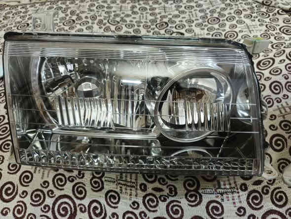 سلام عليكم للبيع لايتات راس الثور فلات ابو عيون 👀 كامل هوه ومحولاته  شرط زيروو مال تفصيخ مبدل جام جديد ***********
