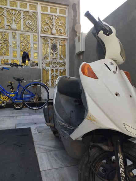 السلام عليكم عندي دراجه للبيع النوع ساسوكي بيهة بس كهربائيات ما تشتغل السعر 300الف لتواصل واتساب ***********
