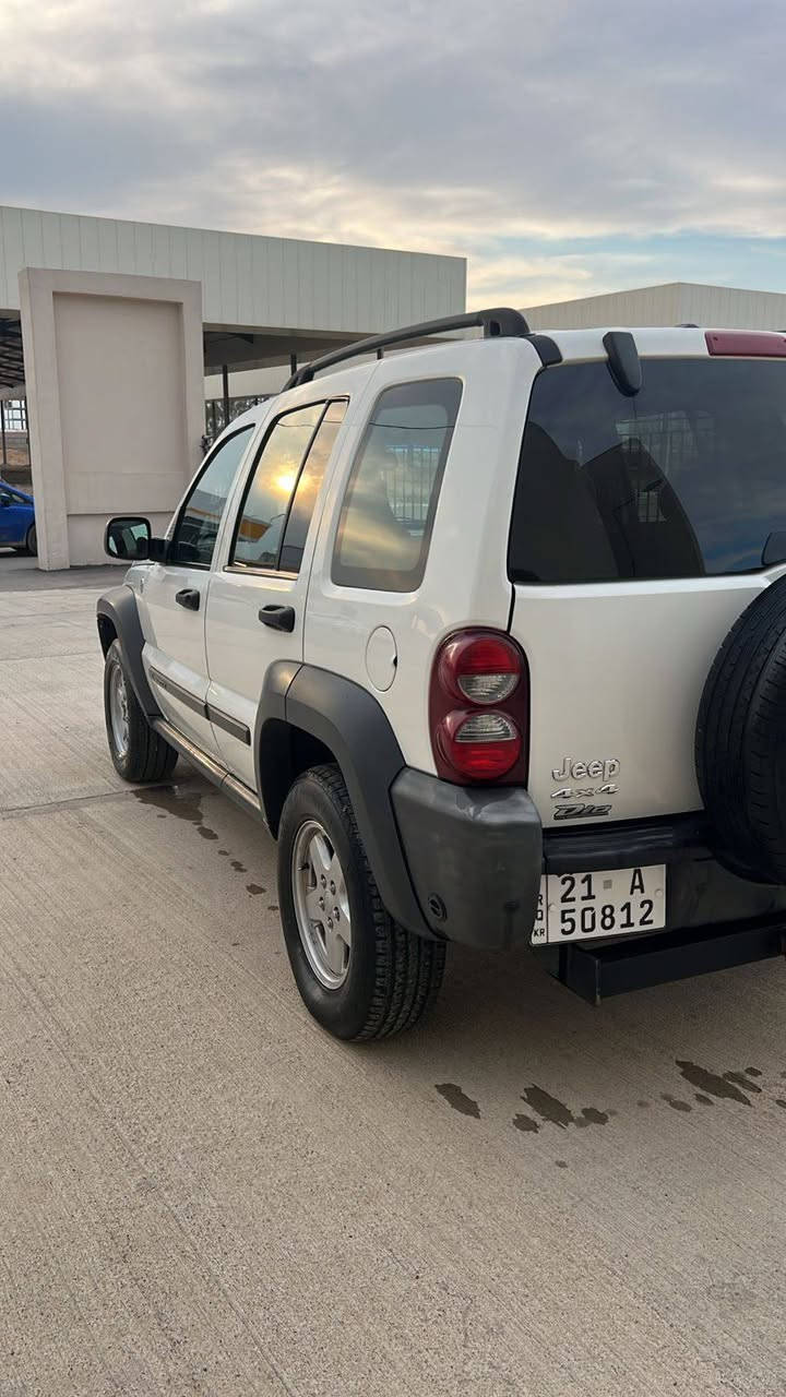 مۆدیل 2007هیچی نیه بێ سبوغو بێ لێدراو هه مو شتێکی تازه یه سه نه وی به ناو خۆمه غازی تورکیشم بۆبه ستاوه هه موگیانی به شه رت گێڕومه کینه وده بڵ اکسل به شه رت سعری 115وه ره قه و مه جال *********** له هه ولێرم
