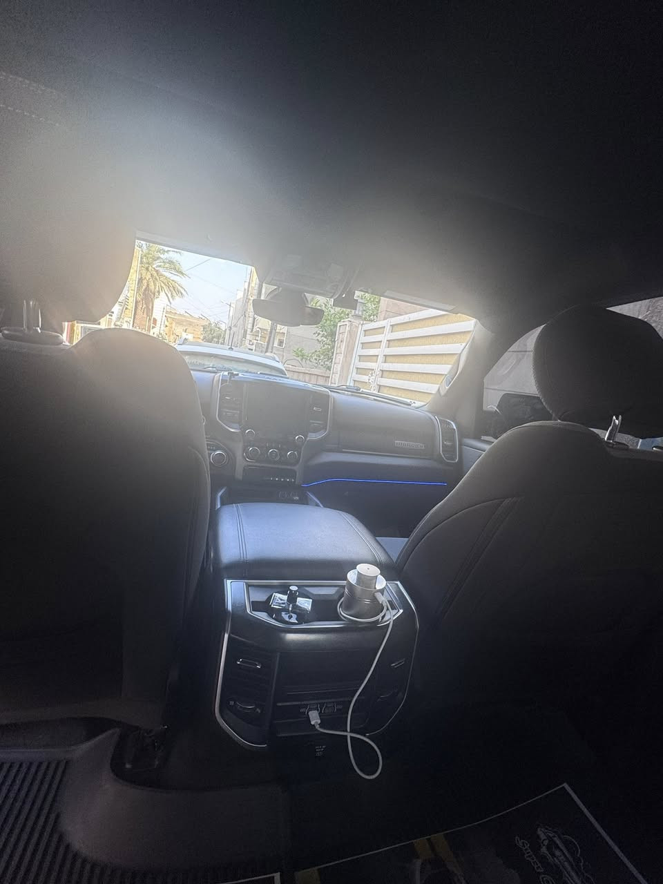 دوج رام موديل 2022 بك هورن لون ازرق غير محدد  وارد أمريكي سيارة مغلفة ppf  تخم تايرات جديد برمجة صدر وحدادية كامل السيارة جديدة مناقصها شي بيها باج تضليل الهزة والسنوية جديد باسمي ومزودة منظومة غاز 150 لتر ماشية 58 كيلو متر  قابل للزيادة الضرر قطعة واحدة فقط الباب خلف السايق بارد+تكيل +داخل صبغ 
السعر 340 وبيها مجال للبيع فقط مكان السيارة كركوك 
‭0770 138 3836‬
