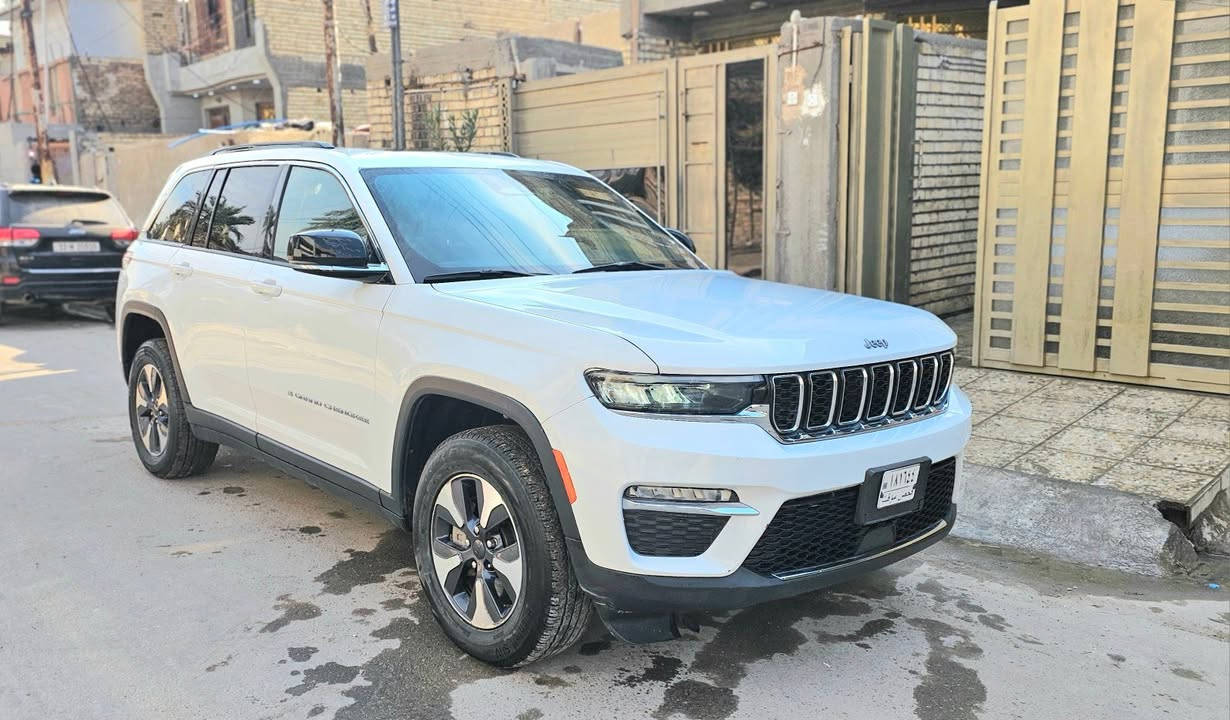 السلام عليكم 
 جيب هايبرد 24 دخول جديد 
حادثها موظح بالصور 
بيها صبغ نصف كتف القمارة
وطرف الجاملغ ماشية 56 الف
السعر المطلوب  / 29 الف دولار
 290 ورقة
للتواصل الاتصال على 
 ***********
 ***********
