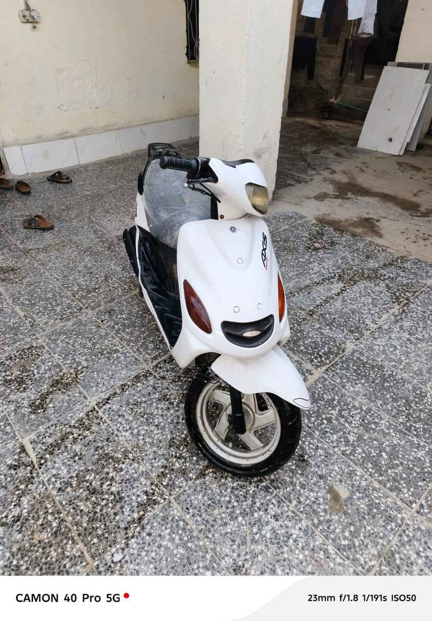 السلام عليكم
دراجه للبيع كلها شقاله ( اشاير - لايتات - هورن)
الدراجه فول نضافه//لأن كلها جديد شرط كارتون 
التشقيله بس شممهة هندر // دكه هندر 
**السلف عدك الدكمه مدري واير يشكل 

مكانهة كرمه علي شارع ابو صخير 
رقم الهاتف ***********
السعر 280      //...
