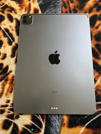 ايباد • ٢٥٦ • بطاريه ٩٠