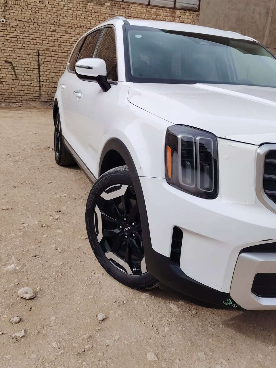 كيا تلورايد موديل 2024
ماشية 28الف  بدون رقم
السياره بيه فقط مقدمه البنيد مصلح بارد
السعر 268
***********
