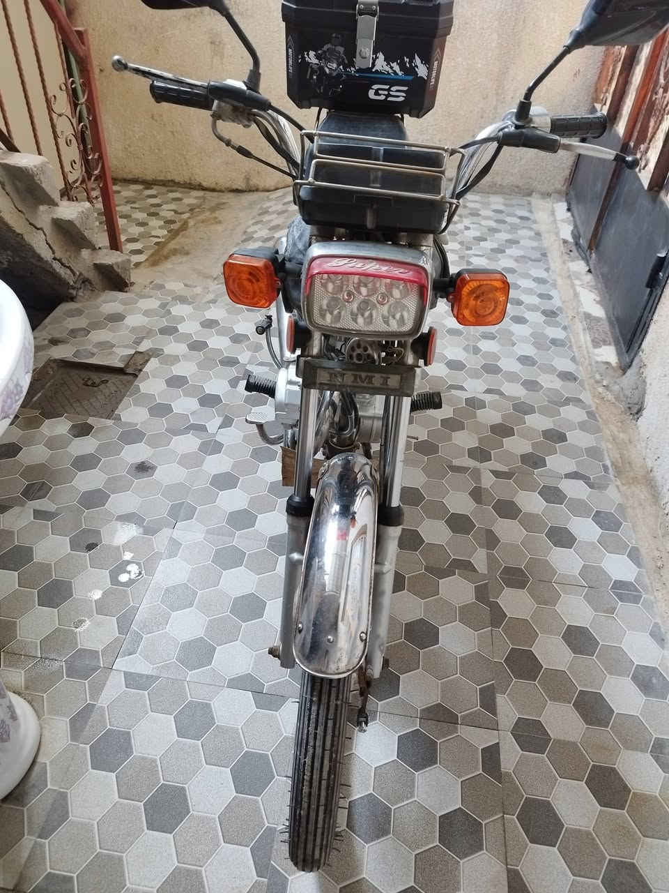 دراجه ايراني شلامجه موديل ٢٠٢١رقم وسنويه باسمي السعر ٢٠٠٠٠ملبونين دينار
دراجه بلادابو التخصيب ***********
