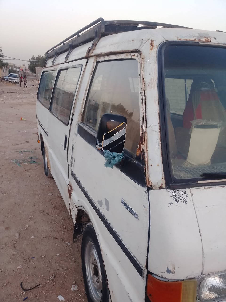 السلام عليكم ماصده موديل 91كشنات سياحي مكينه وكير حلوات كاز تخم تاير سياره بسمي 30 وبيه مجال ***********
