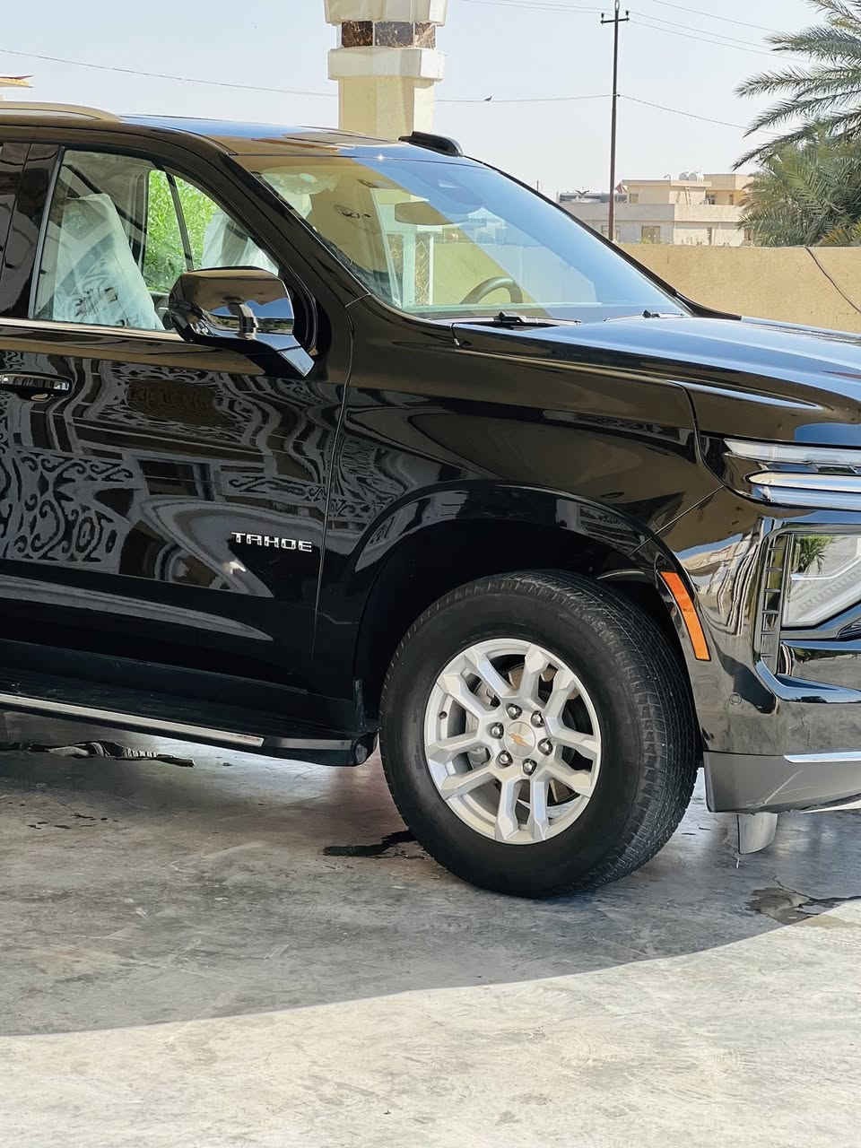 تاهو موديل 2025 خليجي ضمان وكالة المنصور سيارة كفالة عامة من جميع النواحي  كير مكينة شرط فحص بعدها بضمان الشركة وكلها مجاني كافة الامور

رقم#بغدادباسمي تحويل ثاني يوم 

ماشية 8 ألف حقيقي 

المواصفات 

5كامرات

كامرة دوارة 

لون اسود 

حجم المحرك V8 5.3L

مرتبط بناقل حركة أوتو 10 نمر

رادار + تحديد مسار + مانع تصادم + نقطه عمياء مفتاح التشغيل بصمة

4 باب بصمة

تشغيل عن بعد 

 

حساسات أمامية 

حساسات خلفية 

لايت زينون + LED

بك لايت LED 

دخول بصمة ذكي 

حساسات ضغط الاطارات 

اشارة في المرايا الجانبية 

تعليق لمس

هاند بريك كهرباء 

دشبول شاشة ديجيتال متصل

شاشة جبيرة حجم 17 + Apple Car play 

مثبت السرعة Cruise 

المودات والاوامر الصوتية 

مخرج منفذ الطاقة 

3 قطع تبريد

حركة المقاعد الأمامية كهرباء

ثلاجة 

تبريد لمس مناخين منفصلين 

3 قطع تبريد 

أوضاع القيادة Drive Mode 

نظام مانع الانزلاق 

نظام نزول المنحدرات 

نظام تحديد المساحه 

***********
***********
