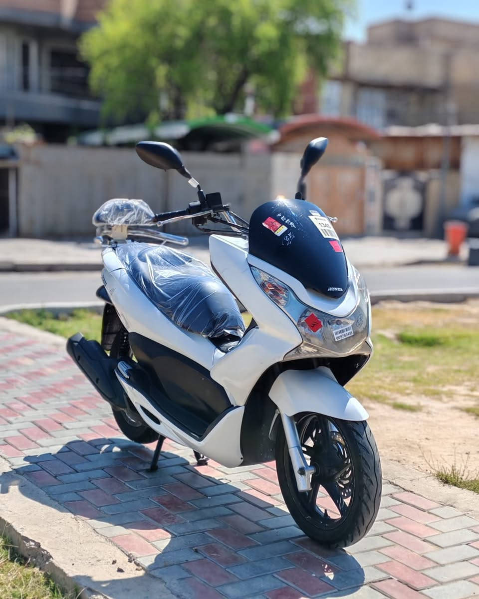 سلام عليكم....
دراجة (PSX)...(جيل الاول)  
🛵للبيع  
دراجة شلعه معدل كهربائيات كلهه شغاله 
دراجة جديده  بلادية
أي نقص مابيهة
جيب فيتر وتعال افحص
العنوان بغداد مدينه الصدر قرب مطعم ليمونة🍋 الاستفسار الاتصال على الرقم 📞 ***********
