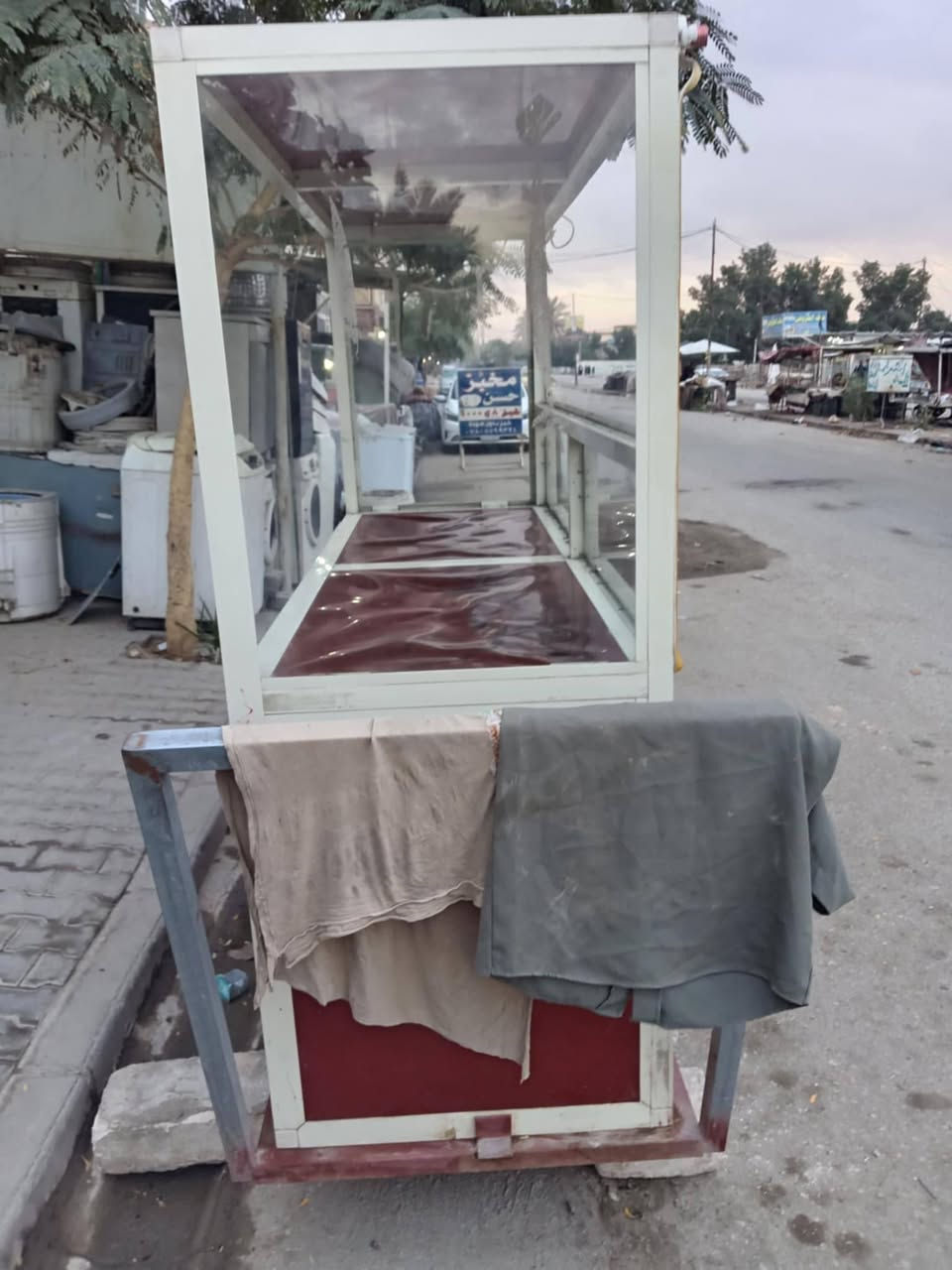 سلام عليكم ورحمة الله وبركاته كافترية متنقلة البيع ألمنيوم مع عربانة حديد اهم تسكام مسويية وياة طباخ مع مشبج سنكي جديد غير مستخدم بسعر ٢٥٠ الف قفل شراي مكاني نجف حي ميسان


**إذا كنت صاحب هذا الإعلان وتريد حذفه لأي سبب، رجاءا أرسل رسالة إلى الدعم الفني**