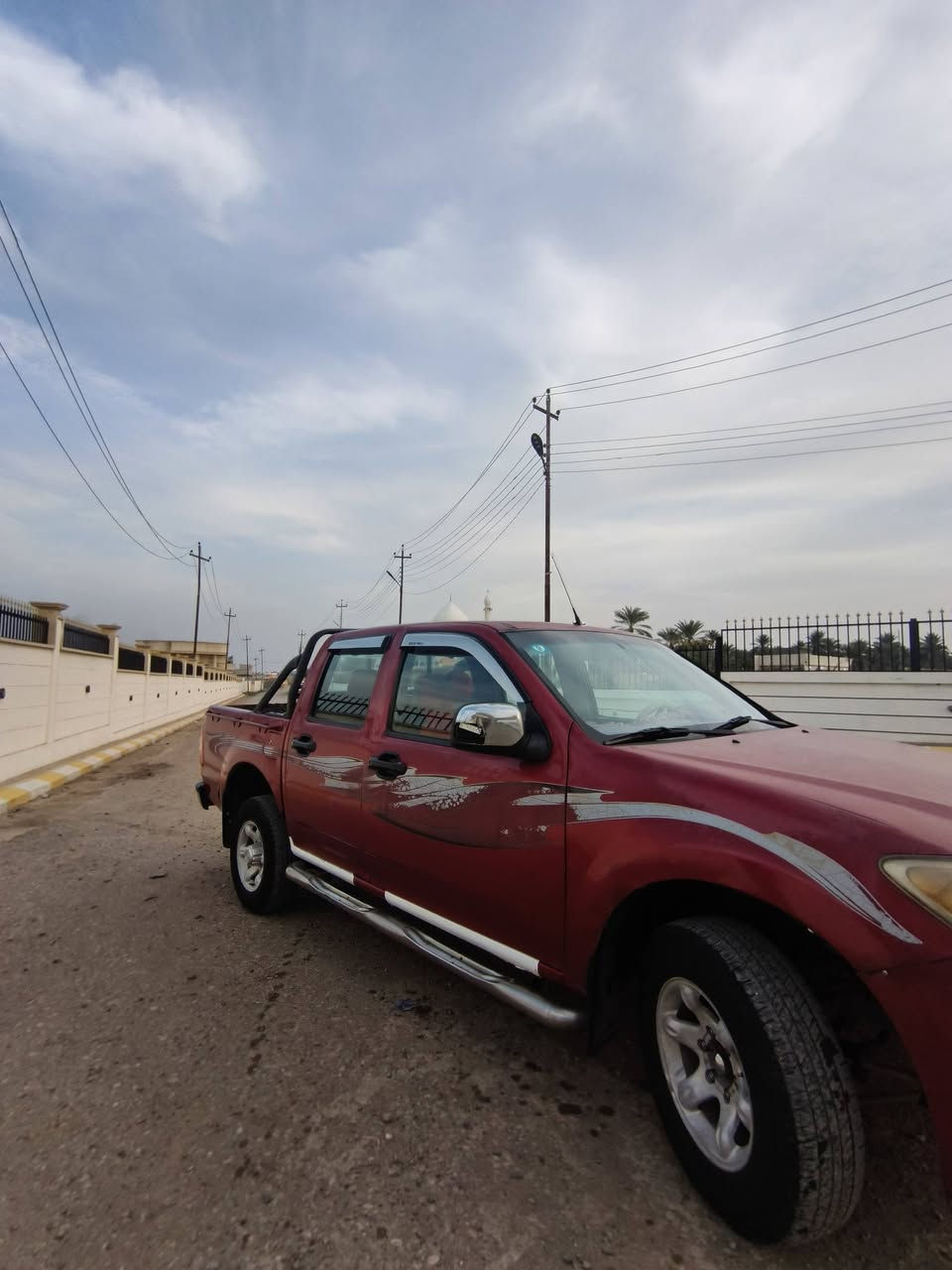 كنو للبيع سياره كامله من كلشي
سنويه لسنة 2030 موديل 2012
تدفئه تبريد 
شرط تحويل ثاني يوم صفر غرامات 
موقع السياره بلد 
السعر ٦٠ وبيها مجال
للتواصل على رقم الهاتف فقط واتساب او مكالمه
***********
