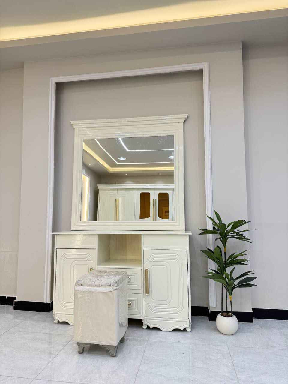 ‎غرفه نجاره عراقي داخل صاج  خارج انديف 9 قطع‎ بغداد, العراق


**إذا كنت صاحب هذا الإعلان وتريد حذفه لأي سبب، رجاءا أرسل رسالة إلى الدعم الفني**