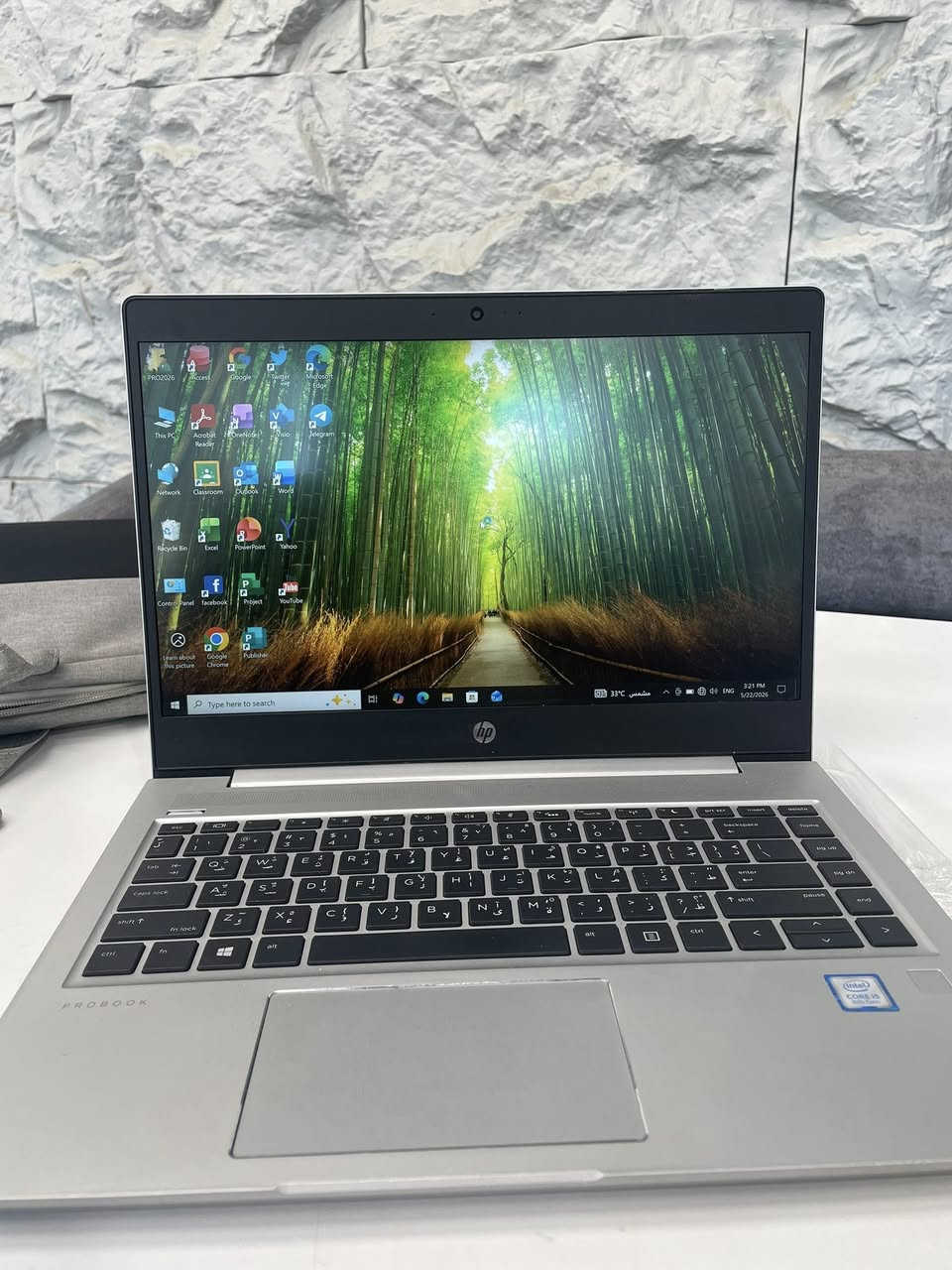 السلام عليكم لابتوب hp الجيل الثامن كامل ملحقات جنطه وشاحنه والمواصفات مذكوره بظهر اللابتوب 
العنوان بابل 
رقم الهاتف ***********
السعر :280 الف

