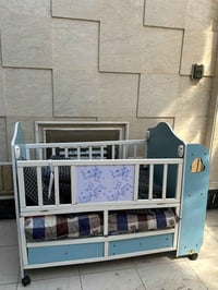 كاروك اطفال حجم جبير ويا دوشكة كامل بي نقص جرخ واحد مكاني بغداد سعرة 3...