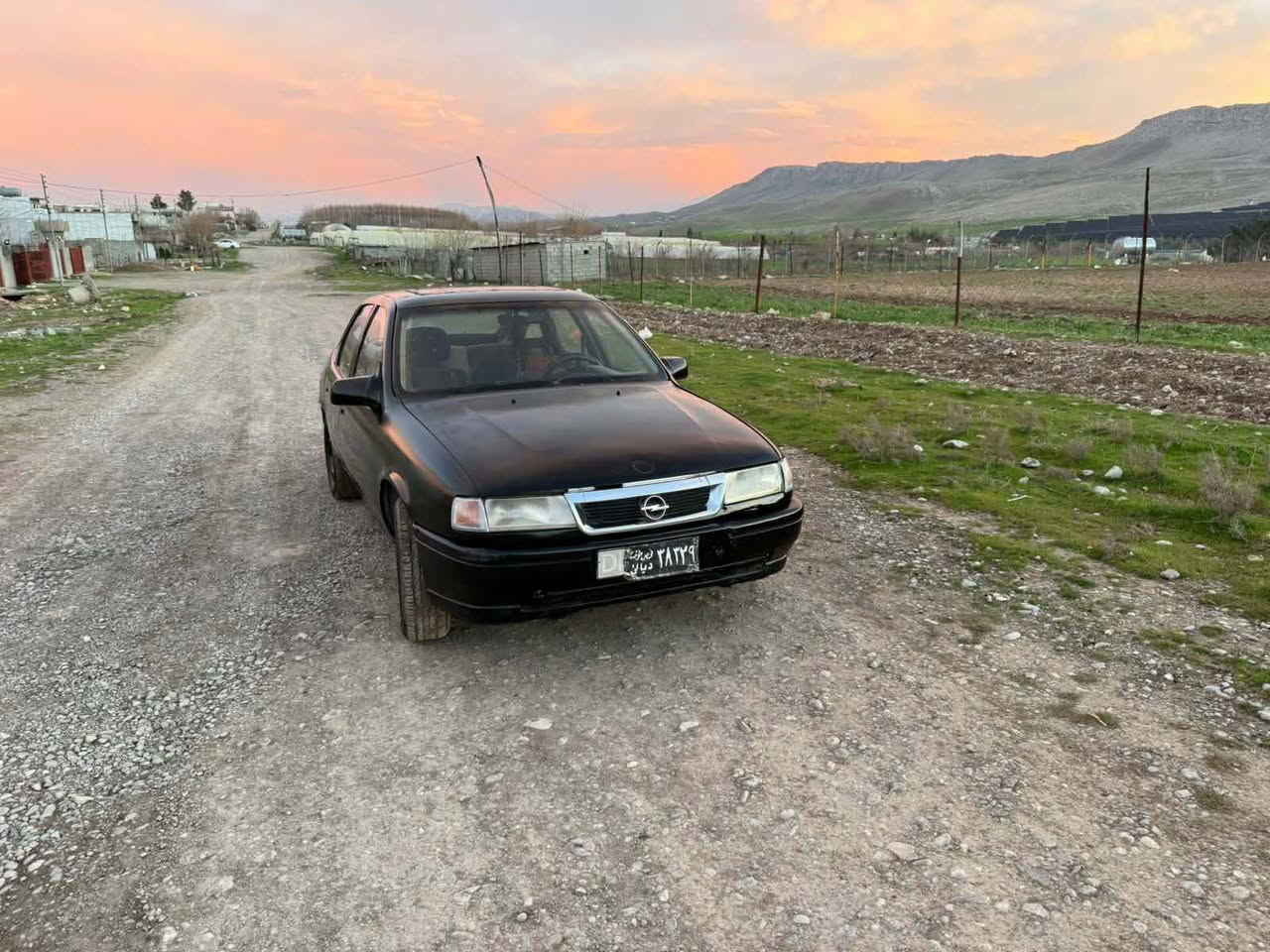 فرؤشتنى خيرا .......ئۆپڵ ڤیکترا مۆدیل 1991 مە کینە بیست و گیرعادی  مە کینە و گیری بە شە رت زۆر پاکە ماڵی دۆستە   ئیفلۆی تازە یە   سە یارە کە سەنەوی و پاکانە ی لە گە ڵایە بە شە رتی ئە وە لیات و حاسیبە   کارە بای کامل مە زبوتە هە موو گیانی ئیشە کات نوقسانی نیە  توندوتۆڵە زۆرمە زبوتە  هە یکەلی زۆرجوانە  سە قف وشان و بیش و بە تانە ی زۆرجوانە  سعری  ( ‌‌ ‌١٠ )  وه ره قه     ژماره ى مؤبايل       ***********          *********** السليمانية, العراق
