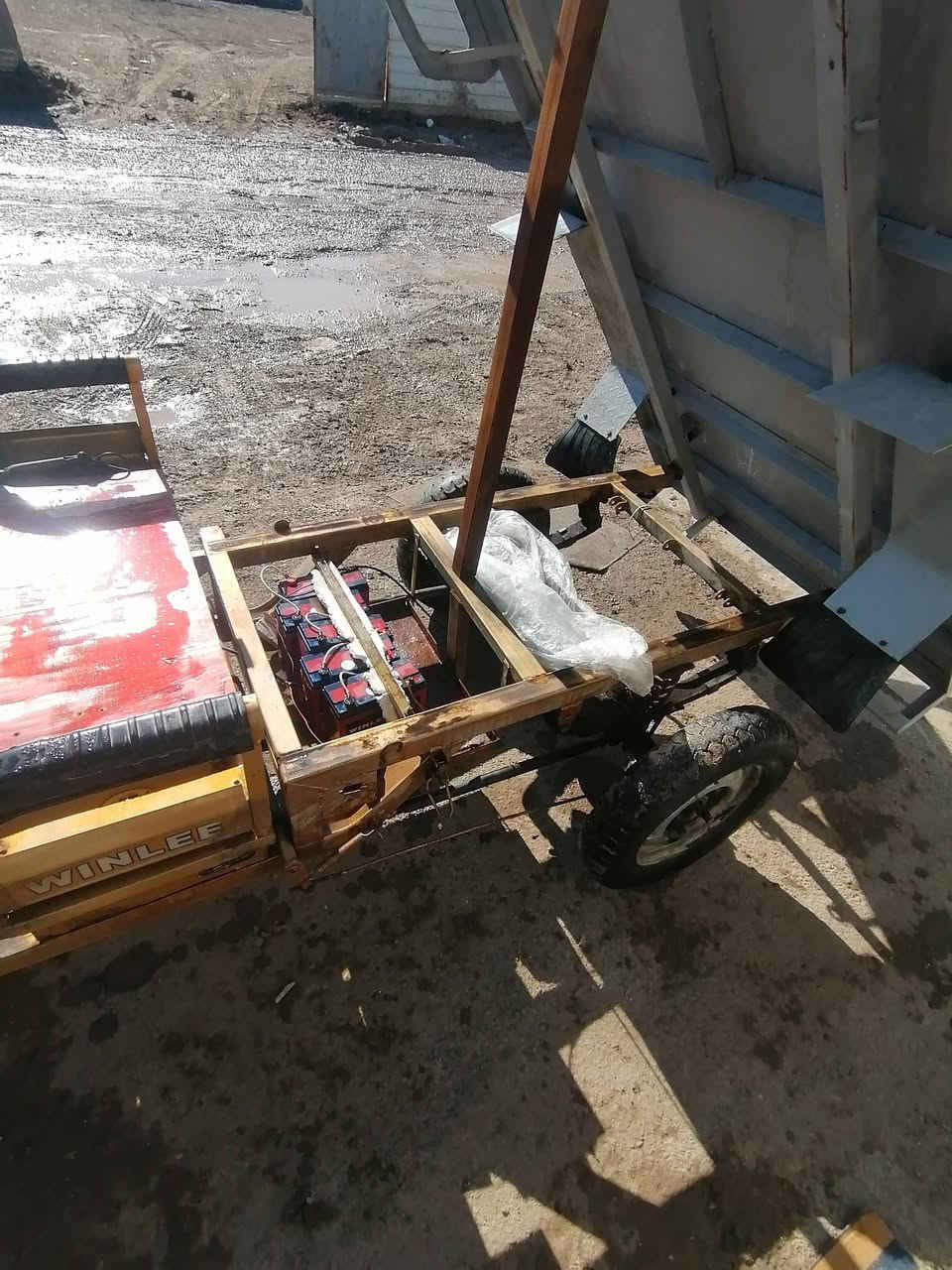 ستوته للبيع واحد وعشرين  بطاريات نص عمر  بدي جديد ٦٠٠و ٥٠   رقم ***********  بغداد ابو اغريب
