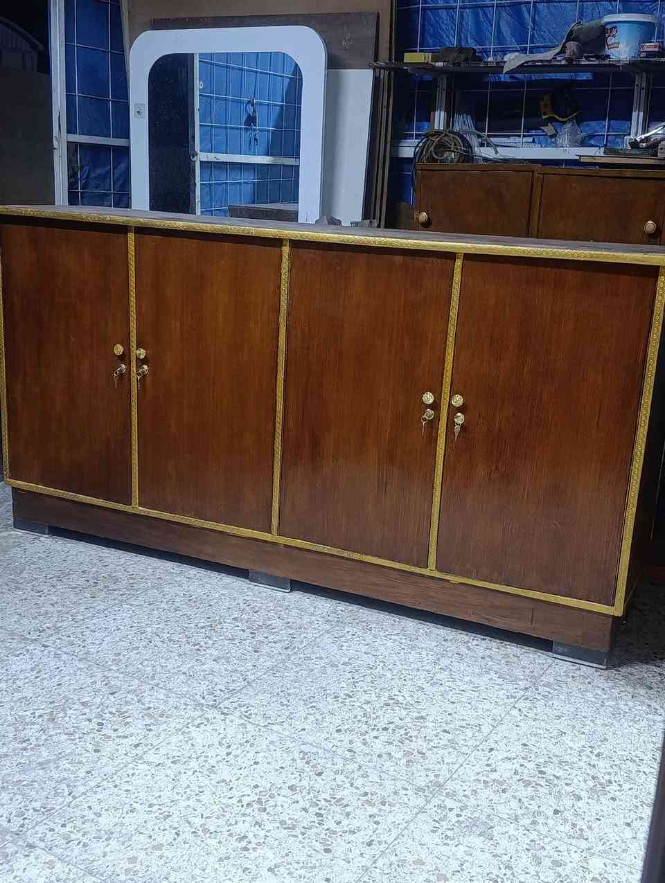 سلام عليكم 
غراض للبيع 
تفاصيل والاسعار عالخاص او عالواتساب 
*********** مكاني كركوك حي النصر
