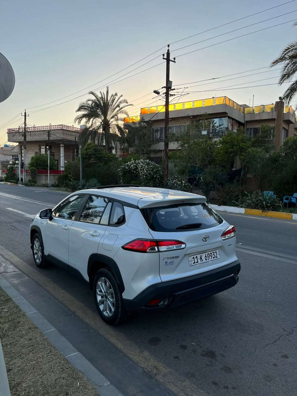 سلام عليكم
كورلا فورت لاندر 2025 
ماشية 15 الف جديدة
مكفول عدا بارد بسيط بالجاملغ صغير 
والباقي كفاله عامه
السعر  170 بيه مجال بسيط 
مكانه كاظمية
***********
