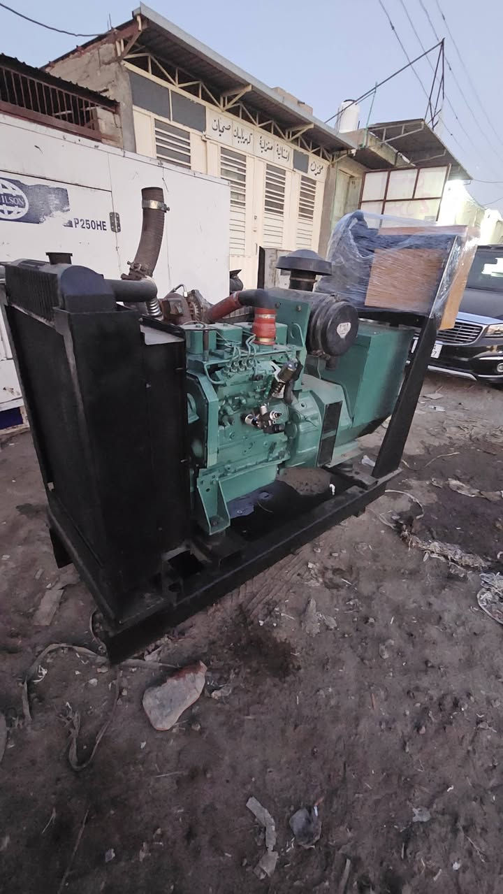 تبارك الله ......... السعر 38 ورقة 
مولد نوع كمنز 102.Cummins 
4 سلندر سوبر .. Soper  بلادي 
فحص مقطع فيديو وضمان . 
60KVa توليد ستامفورد مكفول 
راديتر كبير .  . شاشة نظام حماية 
واتو تشغيل ... 
مقطع على الحمل 
متوفر ... 
مولد مناسب للبيوت
 للمحلات التجارية 
متوفر كاتم وشاصي. السعر 38 💲
كادر الاصدقاء يرحب بكم 
صيانة ... موقعية وبمرآبنا الخاص . 
*********** وبيع .. المولدات
