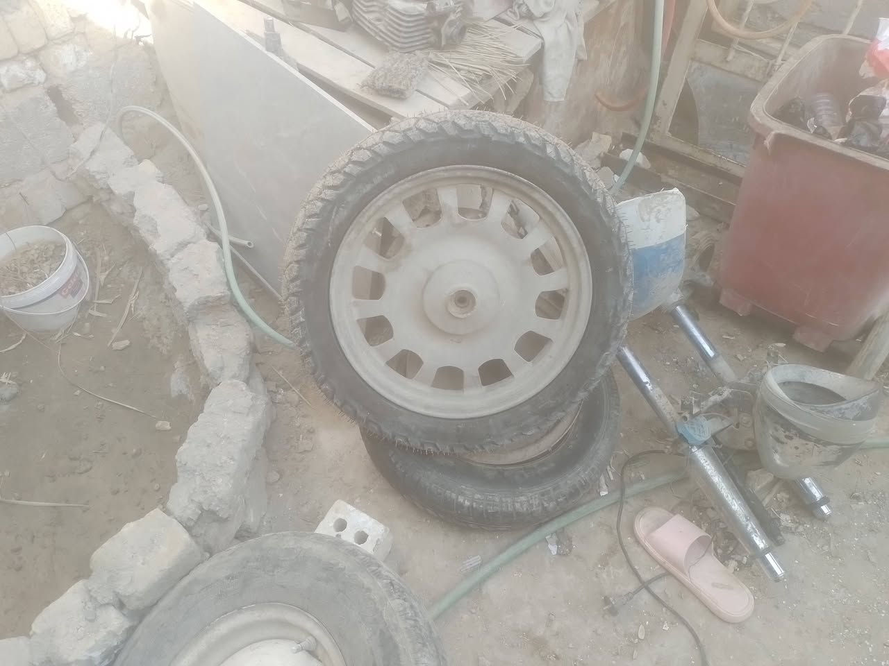 ويل اماي ويل خلفي التاير الاماي جديد والثاني نص عمر ودبلات نص عمر


**إذا كنت صاحب هذا الإعلان وتريد حذفه لأي سبب، رجاءا أرسل رسالة إلى الدعم الفني**