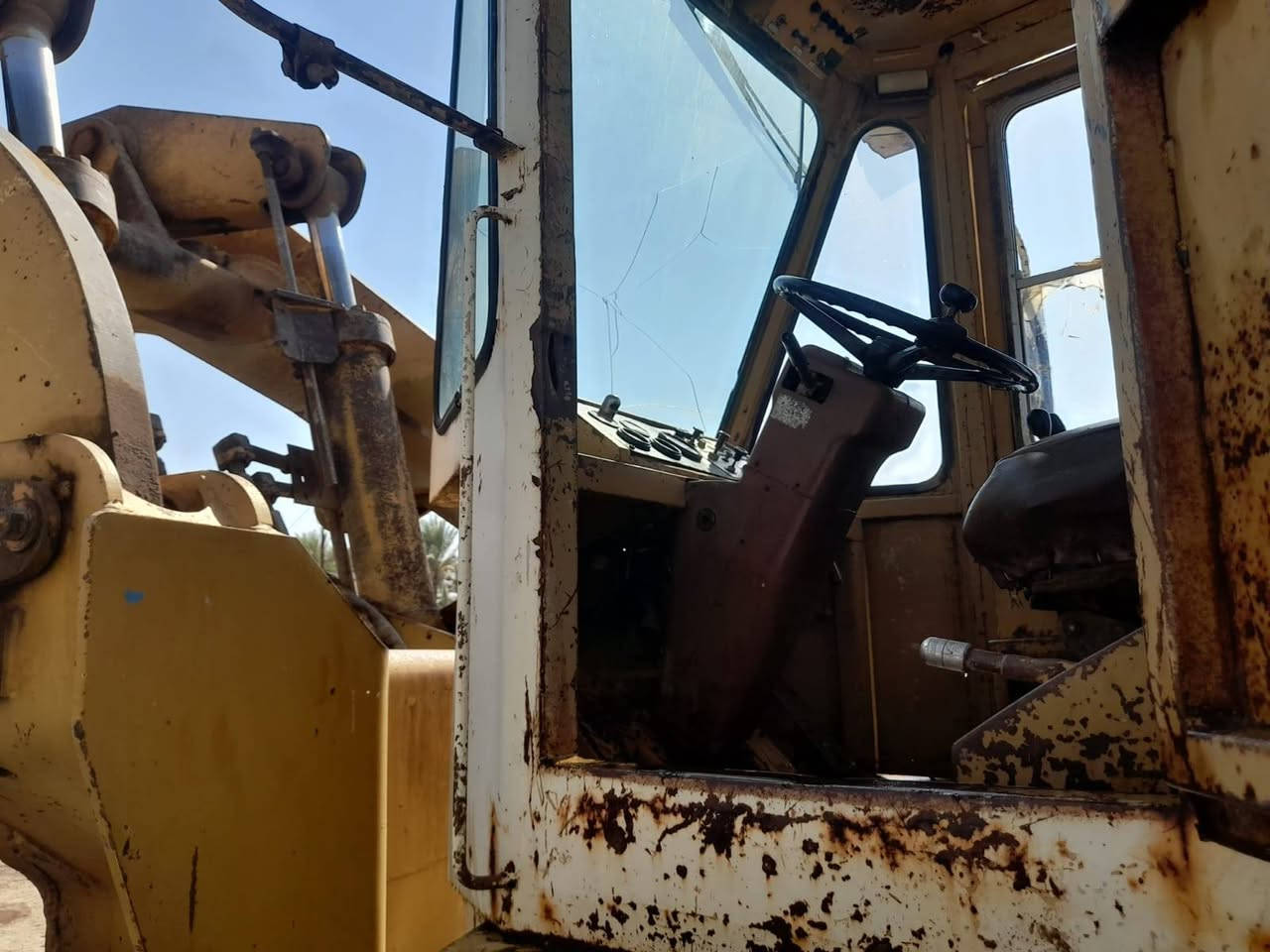 سلام عليكم ...
اني مكلف بالنشر 
شفل للبيع سعر ١٨٠$ وبي مجال 
رقم صاحب الشفل
 ***********
