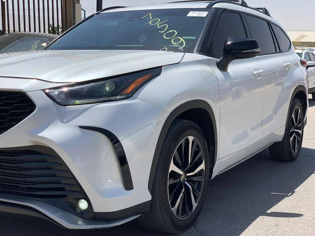 تيوتا. هايلندر
موديل : 2022
ماشي : 60الف كيلو متر 
 : رقم اسليمانيه باسمي
 : كلين تايتل مكفولة كفالة عامة
مواصفات : xse
محرك : 6 سلندر
السعر. 390
عنوان، كركوك
للاستفسار. ***********
***********
