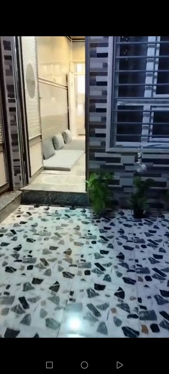 بيت للبيع موصل حي الانتصار شارع 60 من جهه الميثاق مساحه 100 متر طابق واحد فول مواصفات بناء حديث ملك صرف سند طابو الزهور السعر 65وبي مجال الاتصال والاستفسار على هذا الرقم *********** رقم***********
