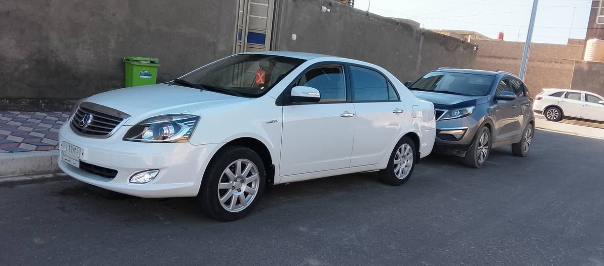 للبيع جيلي موبل 2013رقم بابل الماني سياره مكفول كفاله عامه من كلشي كير مكينه حداديه تخم تاير تبريد تتفئه علا وضع الشركة سياره جديده كلش حلوه وجاهزه مكاني ديوانيه مكلف بنشر الشراي يتصل ***********
