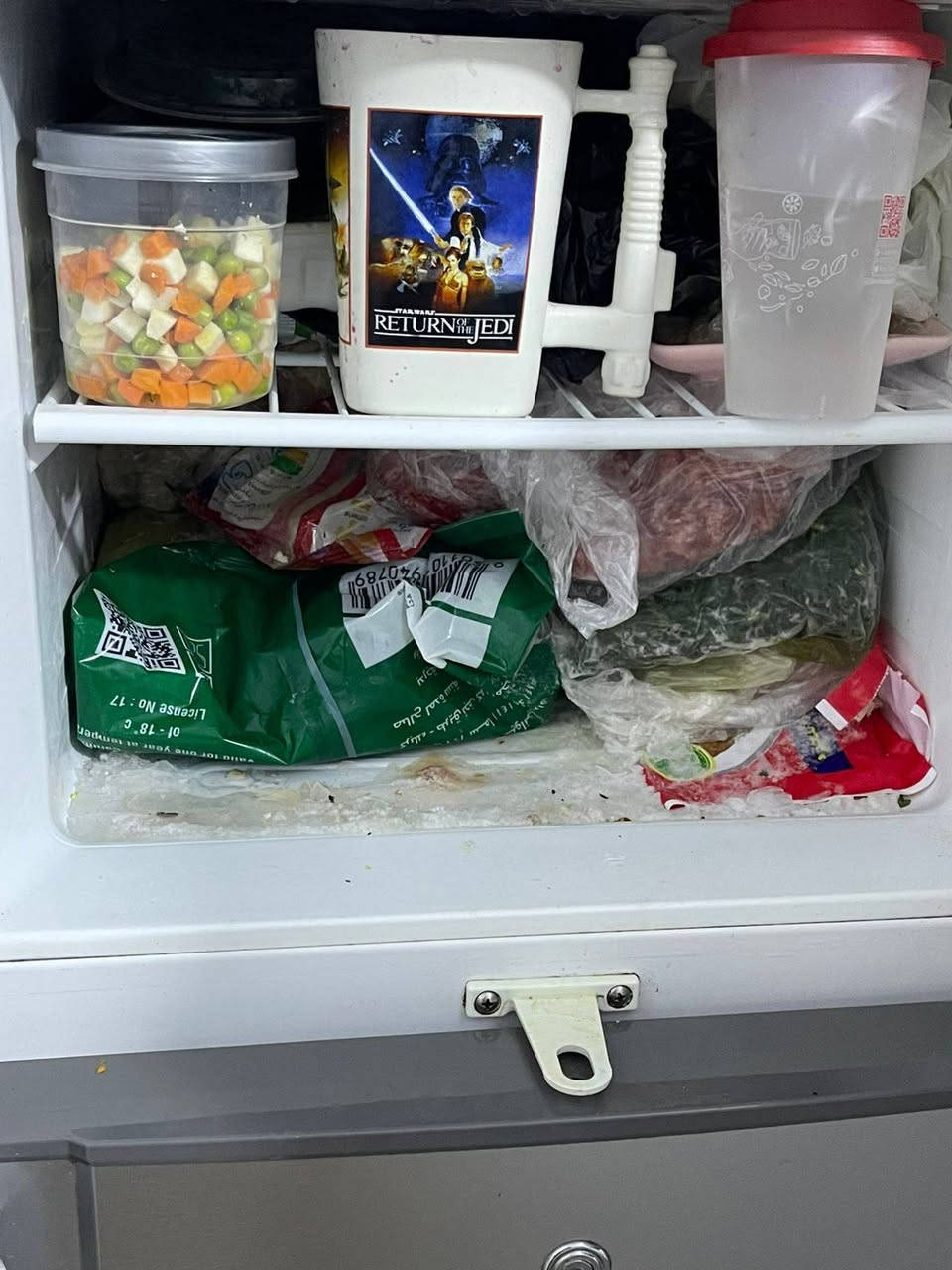 حبايب ثلاجه ٨ قدم اخت الجديده ماركت دينكا  السعر ١٥٠ الف الاستفسار ع الخاص


**إذا كنت صاحب هذا الإعلان وتريد حذفه لأي سبب، رجاءا أرسل رسالة إلى الدعم الفني**