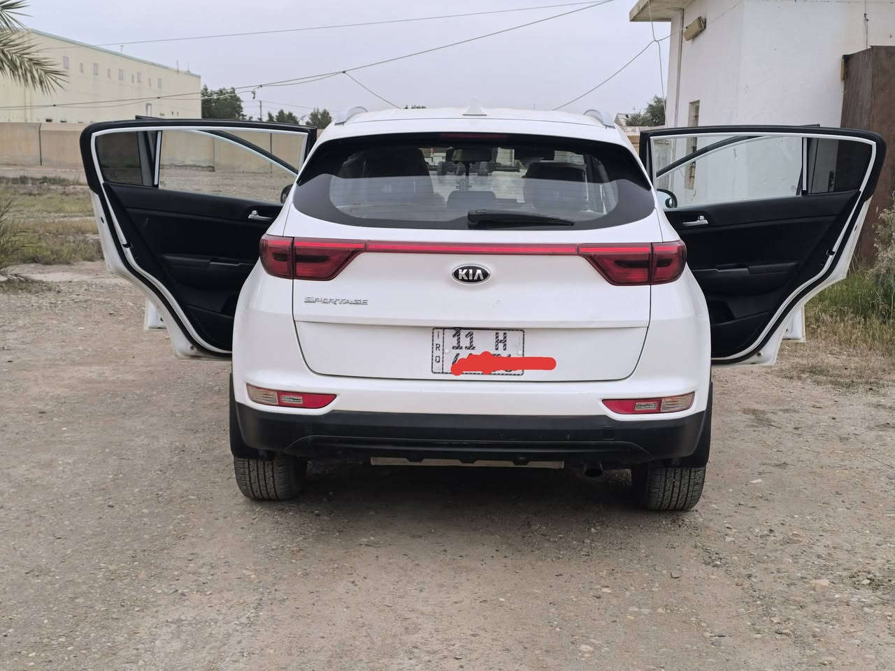سيارة سبورتج وارد ابيض موديل2018 رقم بغدادالسونار موجود. بالمنشور جاهزة من كلشي السعر  160 المكان بعقوبة  اتصال *********** بيه واتس
