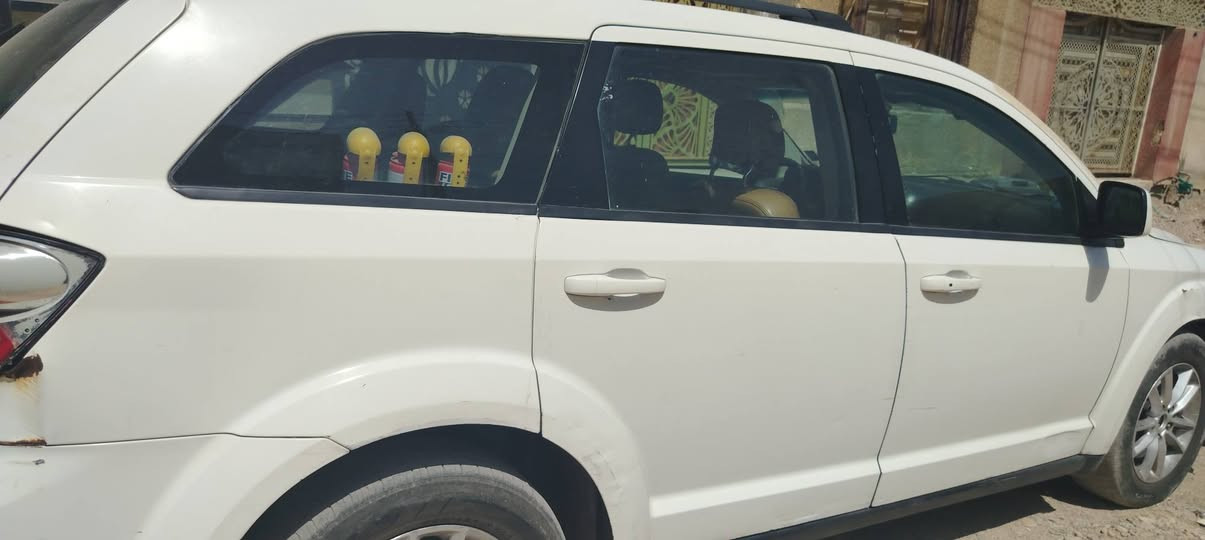 جورني موديل ١٤ sxt فول محرك ٣٦٠٠ السياره جهازه تبريد محرك كير صدر السعر ٩٥ ورقه بيها مجال رقم بغداد مكانها بغداد للاستفسار ***********
