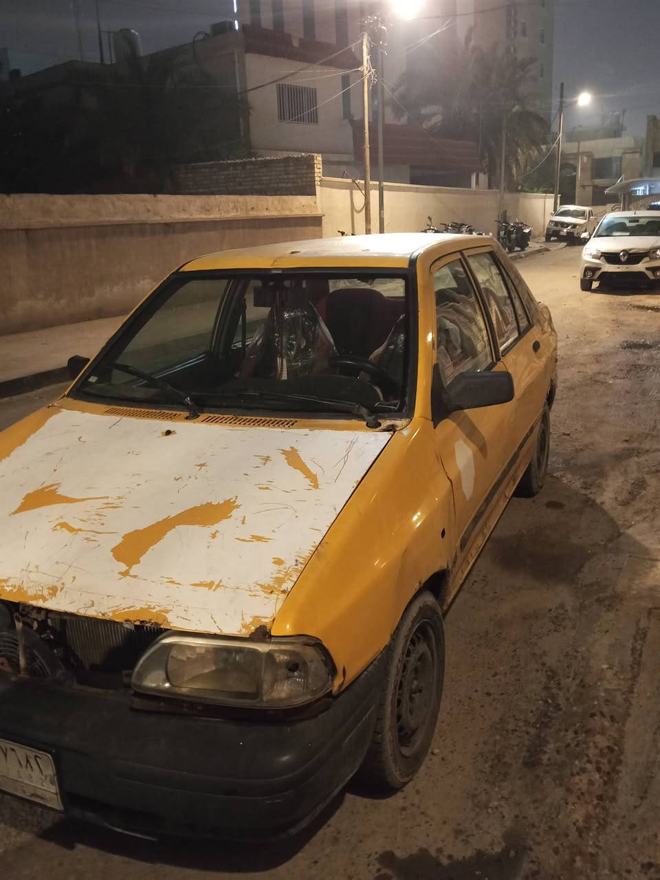 سياره سايبه موديل 14 كم حديد راعيها ما اندله سنويه منتهيه 21 السعر على الخاص الفيس واتساب ***********
