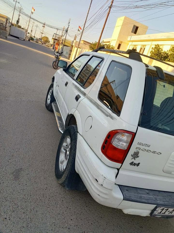 ازوزا 2004
كير ومحرك بلادي كير اوتو 
تبريد شغال
حجم المحرك 3200 6سلندر السياره جاهزه 
السعر 65 وبيها مجال
رقم بغداد الانكليزي

ترهم مراوس حسب القناعه

للاستفسار 

‭***********‬
‭***********‬
