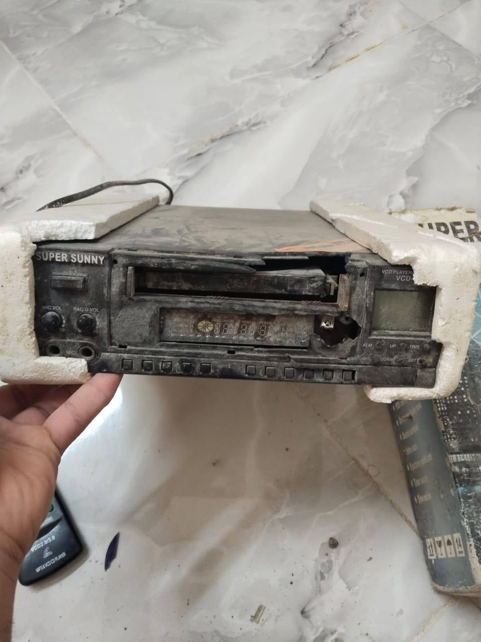 سلام عليكم سيدي ب30يشتغل او لا ماعرف بس هوه جديد بس متروك
***********
