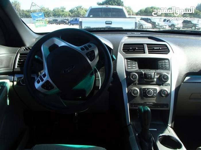 فورد اكسبلور ٢٠١٣ رقم بصره حادث خلفي جنطة فقط تحتاج بعض التعديلات السعر 125$بيها مجال للاستفسار *********** واتس
