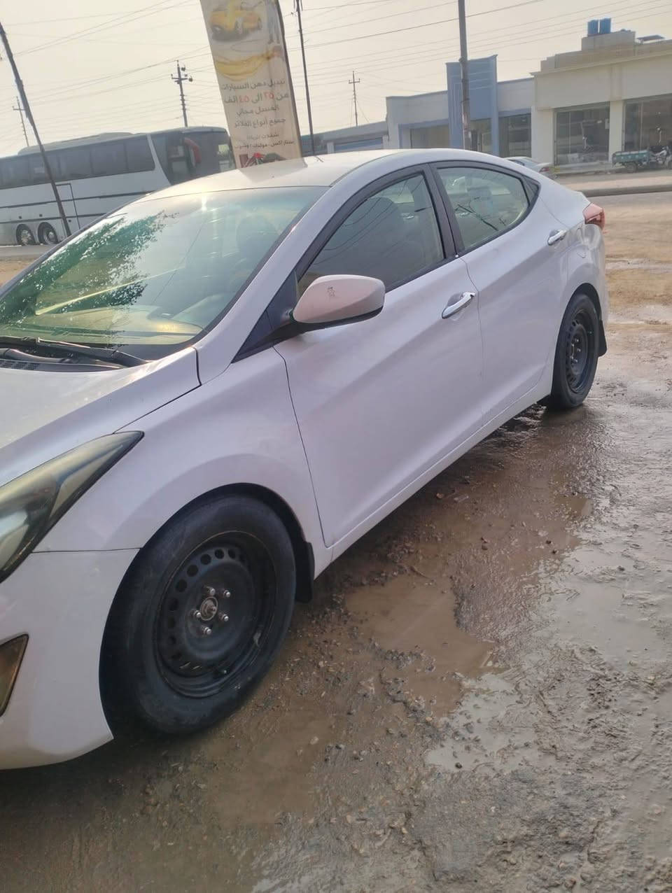 البيع انترا 2015 امريكي مكفوله رقم ذي قار العسر 105 وبيه مجال اتصال ***********
