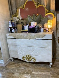 غرفه للبيع مكان بغداد ٩ قطع ٠٧٧٦٧٠٨٦٦٦٣