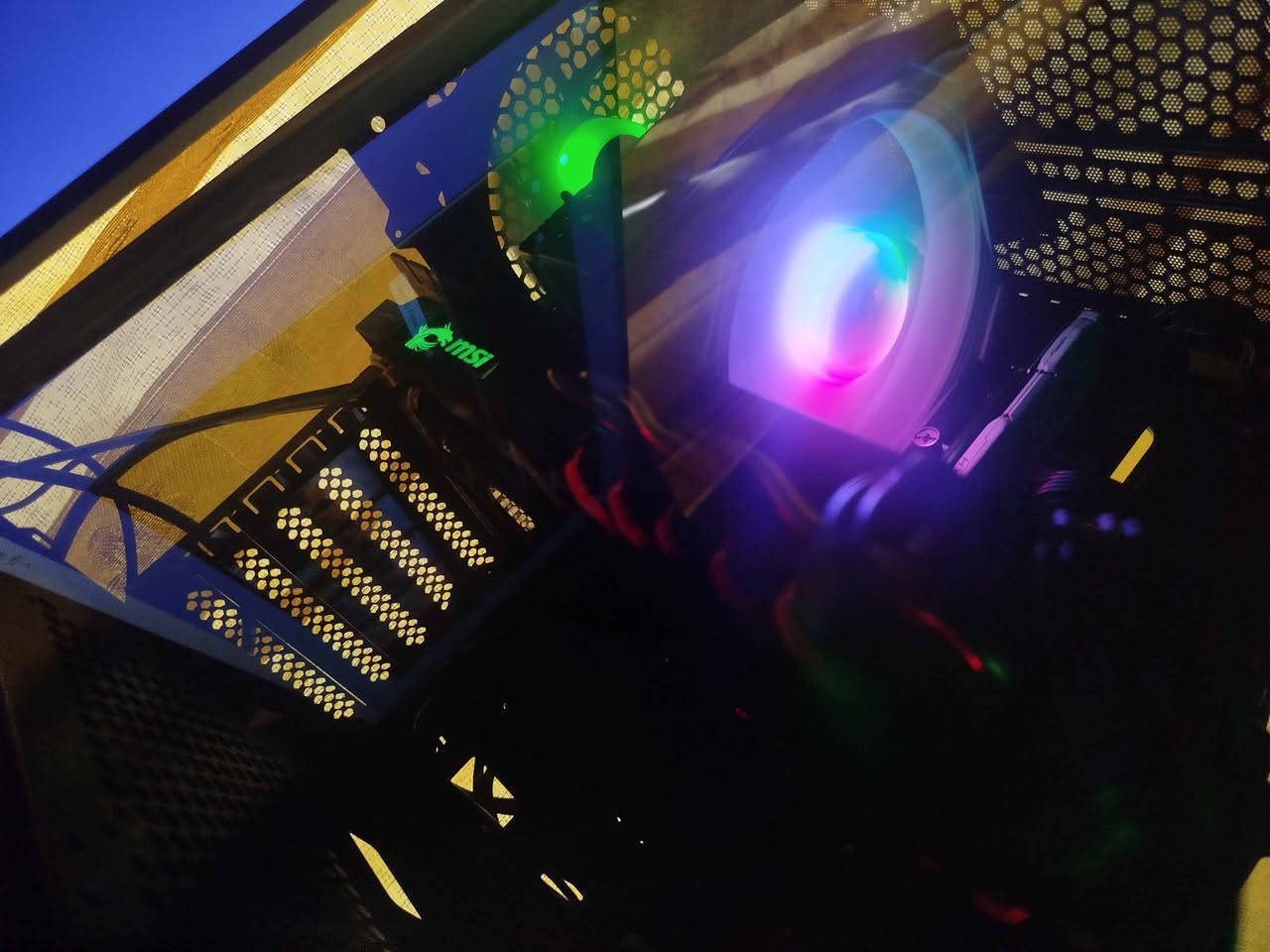 Motherboard h310
intel core 5 gen 9400f
ram ddr4 16 gb  
Power Supply 650 watts + 80 plus
 graphics card 1070ti gaming x 8gb oc rgb
Hard m.256 + hhd 500 gb
Case Micro-ATX PC 4 fun 
Cooler 
 هولير اربيل قطع جديد كارت شاشه rgb تحكم تجميعه جدا قويه من الجيل التاسع الكارت اخو جديد مضموم نسخه نادره وجدا نضيف سعر تجميعه 625الف بس تشغل جميع العاب 4k 2k أربيل, العراق


**إذا كنت صاحب هذا الإعلان وتريد حذفه لأي سبب، رجاءا أرسل رسالة إلى الدعم الفني**