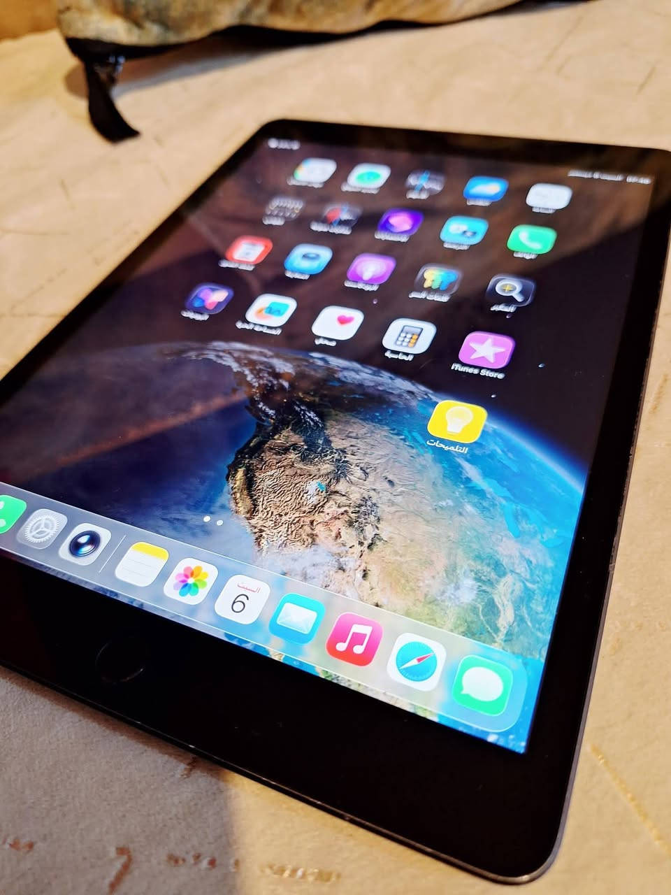 السلام عليكم 
ايباد _8
ذاكرة _32
بطارية _50
السعر_150 بي مجال حك الجيه 
مكاني العلم قرب سيط 14 توصل خاص او تصال ***********
