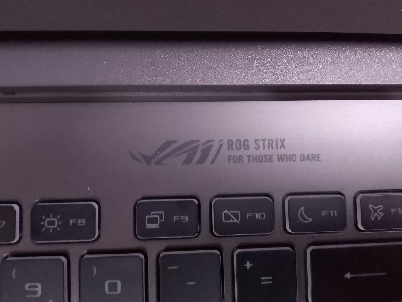Asus Rog g16 
i7 14650 Hx
Rtx 5070. 8g
Ram 16.g ddr5. 5600
M.2.  500 gain 4
 ips 165 hz 
 1200.# . 1920
جديد استعمال اسبوع 
السعر 1800
***********
