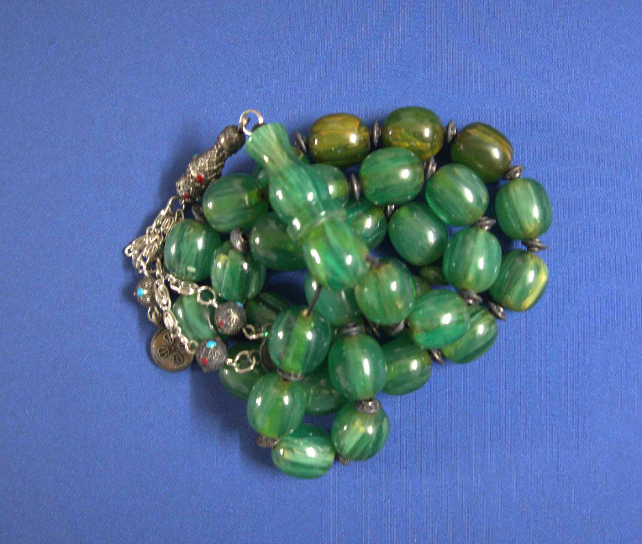 تحية للجميع  @....لاصحاب الذوق والجمال ....

سبح سندلوس من خامات مختلفة ....للطلب يرجى المراسلة علما يوجد توصيل لكافة انحاء العراق


**إذا كنت صاحب هذا الإعلان وتريد حذفه لأي سبب، رجاءا أرسل رسالة إلى الدعم الفني**