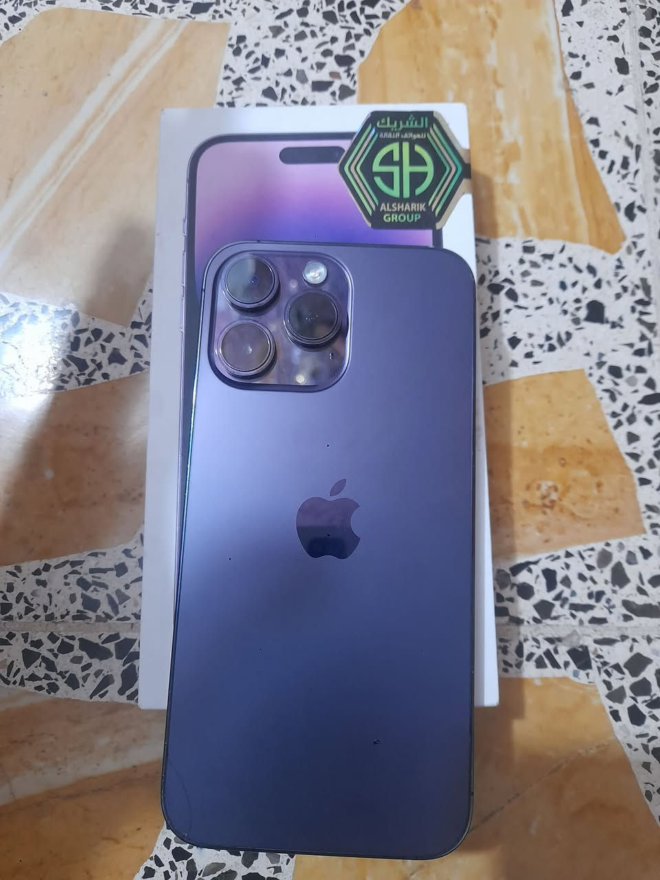 ايفون 14 برو ماكس 
جهاز مكفول ونضيف بي فطر جوا ما مبين 
نسخه ZA/A دبل خط
ذاكره. 256 
بطاريه. 80
مكان بابل مشروع لمسيب
***********
