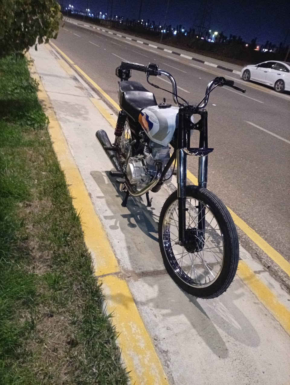 دراجه للبيع تعمير كله 26 صار لها اربعه ايام بالشارع محرك موديل 20 شاصي احمد شهاب 17 مقفوله من اي شيء دراجه كلك سعر 375 مجال قليل كلش


**إذا كنت صاحب هذا الإعلان وتريد حذفه لأي سبب، رجاءا أرسل رسالة إلى الدعم الفني**