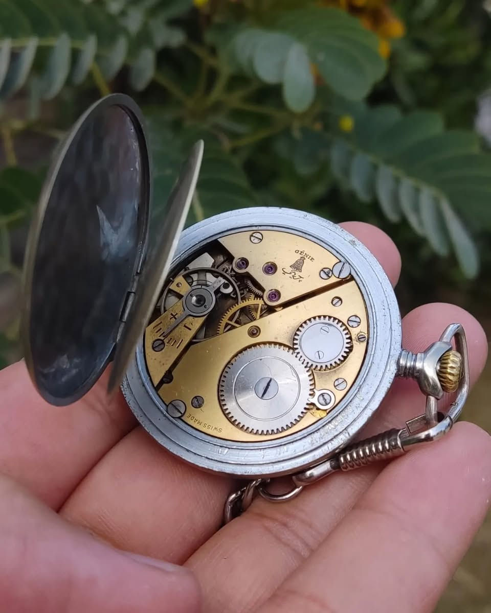 ساعه جيب من اندر النوادر  السعر 350 نظافه 100/100


**إذا كنت صاحب هذا الإعلان وتريد حذفه لأي سبب، رجاءا أرسل رسالة إلى الدعم الفني**